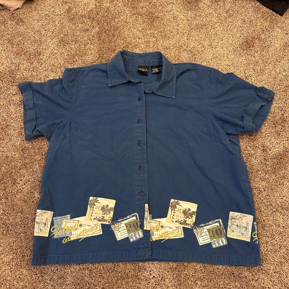 Women’s casual button up